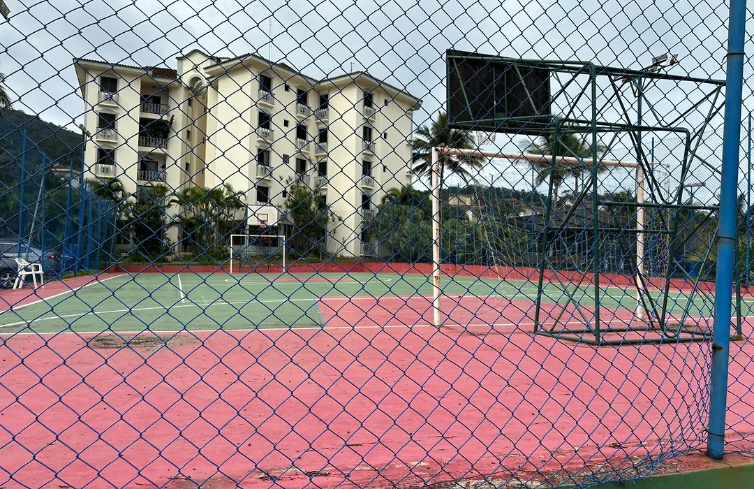 Condominio com muita diversão Toninhas-1